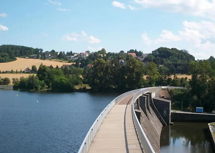 In Oelsnitz With Swimming Pool *